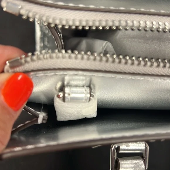 NWT MICHAEL KORS ‘Sheila’ SNAKE EMBOSSED HANDLE CROSSBODY BAG - Picture 10 of 11